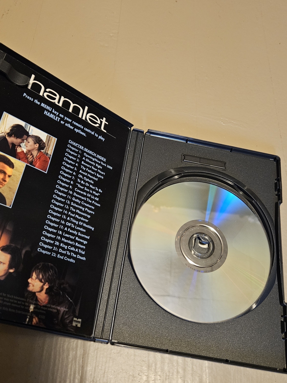 Hamlet DVD - Picture 3 of 4